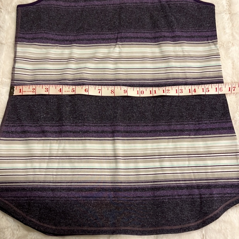 Lululemon Top | Size: 10 | Women | Tank Top - Picture 3 of 7